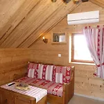 Le Piou Bed & Breakfast 3*